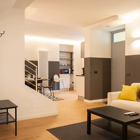 Foresteria Dambro -2 Min Walk To Bernina Express בית הארחה 3*