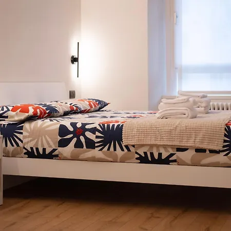 Foresteria Dambro -2 Min Walk To Bernina Express טיראנו